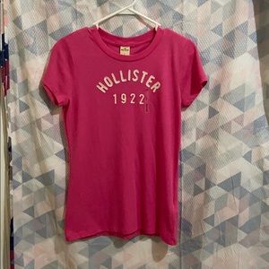 Hollister tee